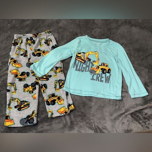 4t carters two piece pajama construction trucks like new fleece pants - Picture 1 of 2